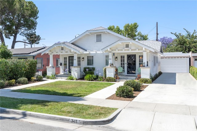 341 W Whiting Avenue, Fullerton CA: https://media.crmls.org/medias/441324f4-fc04-470e-899e-3c8bc0992170.jpg