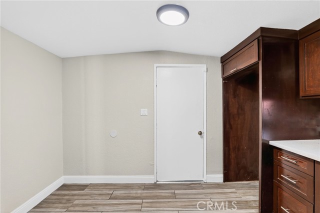 Detail Gallery Image 15 of 48 For 806 W Spruce St, Compton,  CA 90220 - 3 Beds | 1 Baths