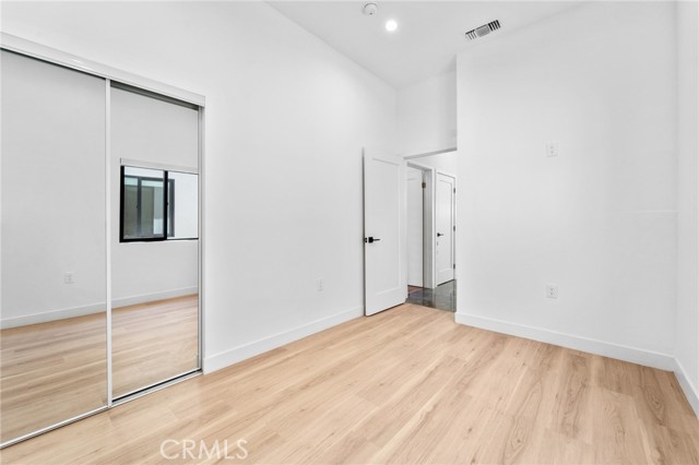 6827 Ranchito Avenue, Van Nuys CA: https://media.crmls.org/medias/4413451e-cefe-4988-93ce-47842620e359.jpg