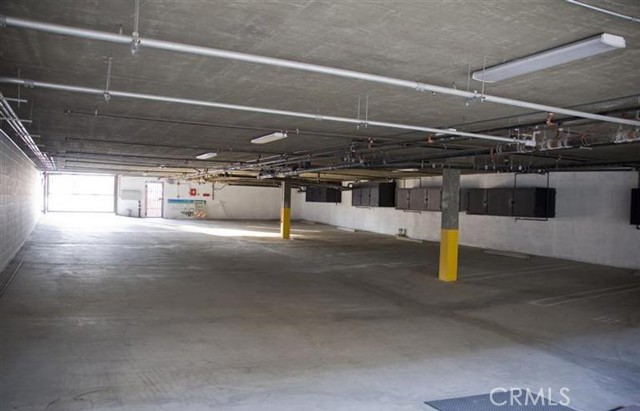 Detail Gallery Image 17 of 19 For 5234 Vantage #105,  Valley Village,  CA 91607 - 2 Beds | 3 Baths