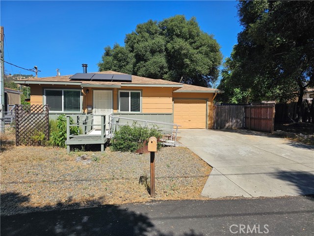 3172 16th Street, Clearlake CA: https://media.crmls.org/medias/44141ece-425b-40ce-b6ec-0e2c034c5d3a.jpg