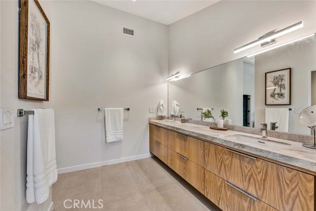 Image 32 of 72 For 3262 Ruth Elaine