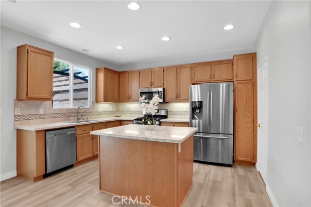 38209 Talavera Court, Murrieta CA: https://media.crmls.org/medias/44152ee9-b5fb-42d3-895a-180ca90964b5.jpg