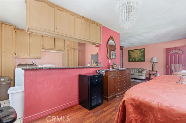 Detail Gallery Image 6 of 39 For 981 W Oliver St, San Pedro,  CA 90731 - 6 Beds | 3 Baths