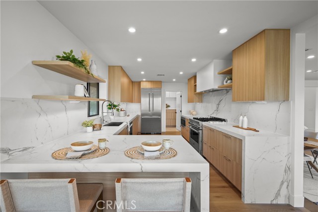 2115 E Santiago Street, Covina CA: https://media.crmls.org/medias/4415da9e-a8c5-4b66-be3f-2d938bec4bae.jpg