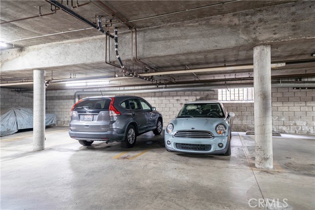 14937 Sherman Way, Van Nuys CA: https://media.crmls.org/medias/44162ba7-2bdc-47bb-9a1d-b68d65bd12f5.jpg