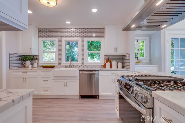 690 W Paseo Del Mar, San Pedro CA: https://media.crmls.org/medias/441694a3-c5c9-43ab-957a-31166e93420c.jpg