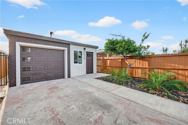 Detail Gallery Image 2 of 42 For 22429 Ibex, Hawaiian Gardens,  CA 90716 - 2 Beds | 1 Baths