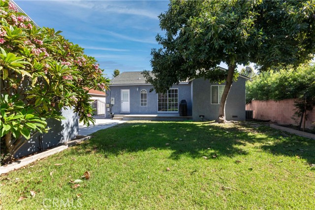 Image 2 for 4133 Hackett Ave, Lakewood, CA 90713