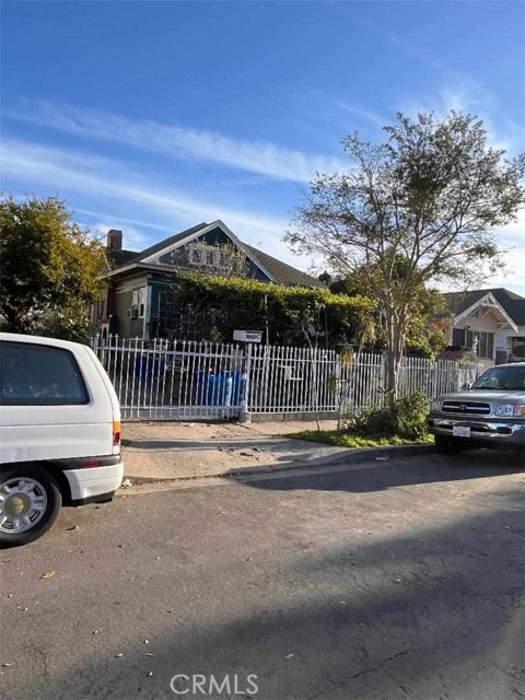 Image 2 for 662 E 53Rd St, Los Angeles, CA 90011