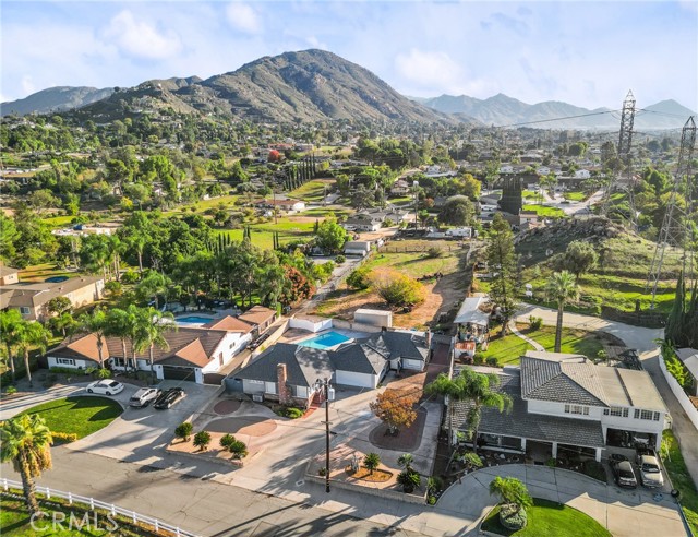 Detail Gallery Image 2 of 42 For 22895 Vista Grande, Grand Terrace,  CA 92313 - 2 Beds | 2 Baths