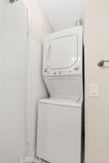 Detail Gallery Image 23 of 29 For 18312 Parkview Lane #202,  Huntington Beach,  CA 92648 - 2 Beds | 1 Baths