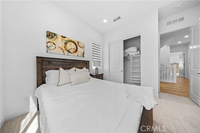 Detail Gallery Image 33 of 60 For 102 Yugen, Irvine,  CA 92618 - 4 Beds | 3/1 Baths