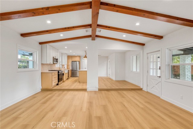 Detail Gallery Image 15 of 31 For 8666 Keokuk, Winnetka,  CA 91306 - 4 Beds | 2 Baths