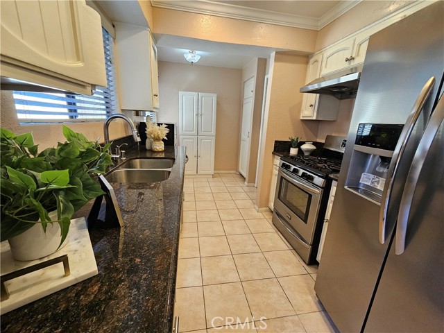 511 E Live Oak Avenue, Arcadia CA: https://media.crmls.org/medias/441b198b-acf1-4c27-bcfb-3b435be171b6.jpg