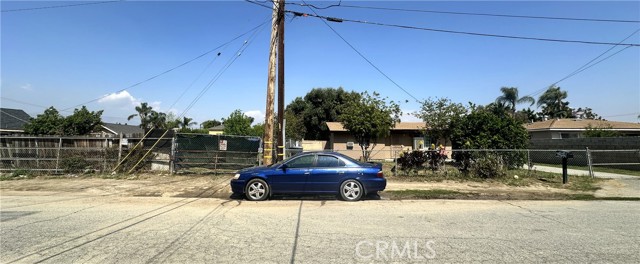 Detail Gallery Image 8 of 13 For 1369 Hardt St, San Bernardino,  CA 92408 - 5 Beds | 2 Baths