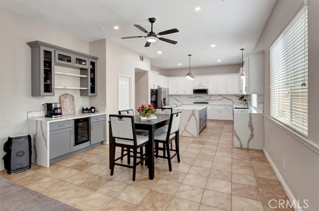 Detail Gallery Image 9 of 32 For 2977 Wickham Ct, Riverside,  CA 92503 - 5 Beds | 3 Baths