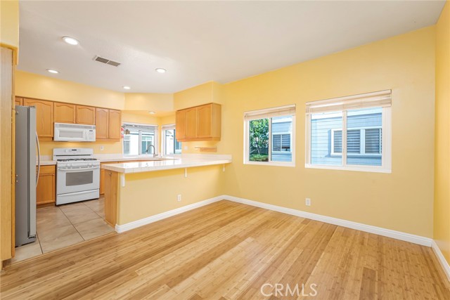 Detail Gallery Image 10 of 31 For 537 N Pageant Dr #C,  Orange,  CA 92869 - 3 Beds | 2/1 Baths