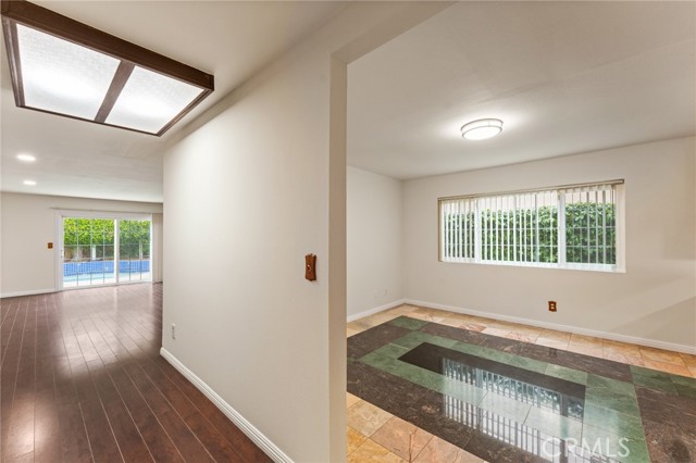 16424 Holmes Place, Cerritos CA: https://media.crmls.org/medias/441debd8-5df8-4d71-8a9a-b587b75ff85e.jpg