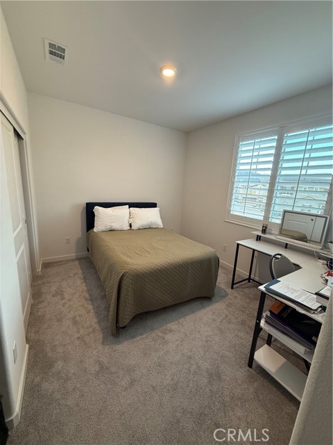 Detail Gallery Image 12 of 17 For 16281 Castello Ln #2,  Fontana,  CA 92336 - 3 Beds | 2/1 Baths