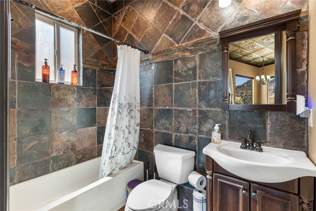 Detail Gallery Image 46 of 58 For 8022 Wesley, Joshua Tree,  CA 92252 - 5 Beds | 4/1 Baths