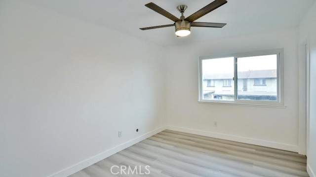 Detail Gallery Image 13 of 16 For 7909 Primrose Ln, Highland,  CA 92346 - 4 Beds | 2/1 Baths
