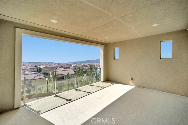 Detail Gallery Image 2 of 36 For 20638 W Deer Grass Ct Ct, Porter Ranch,  CA 91326 - 5 Beds | 5/1 Baths