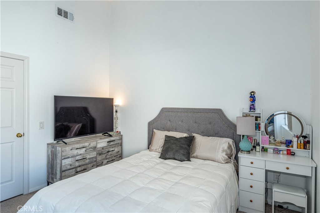 MLS #OC26004655 image #21