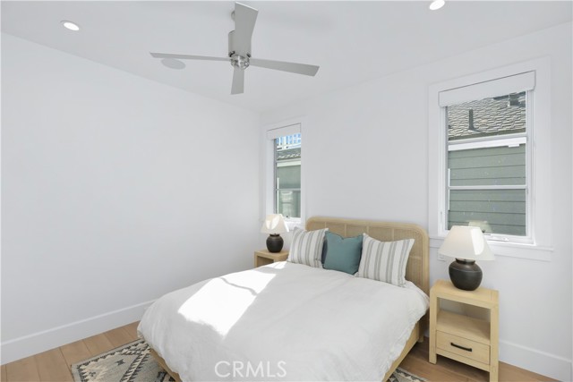 Detail Gallery Image 22 of 42 For 708 Heliotrope, Corona Del Mar,  CA 92625 - 3 Beds | 3 Baths