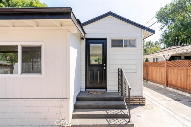 Detail Gallery Image 36 of 45 For 611 Davis, Glendale,  CA 91201 - 2 Beds | 2 Baths