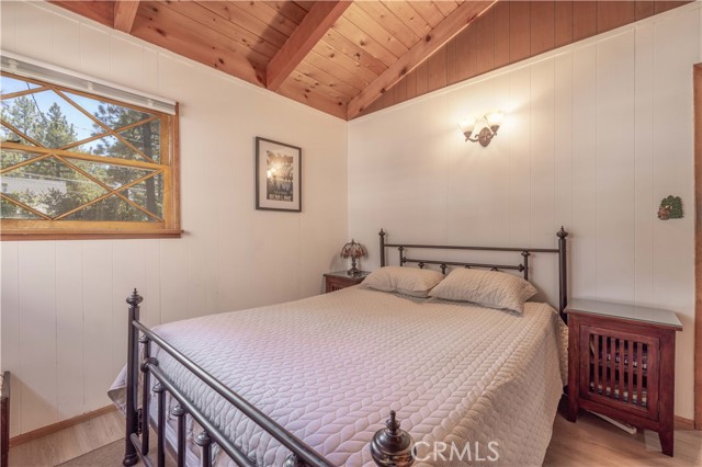 941 Anita Avenue, Big Bear City CA: https://media.crmls.org/medias/44205a7b-9d25-4e1b-a80e-9acbb2f6c220.jpg