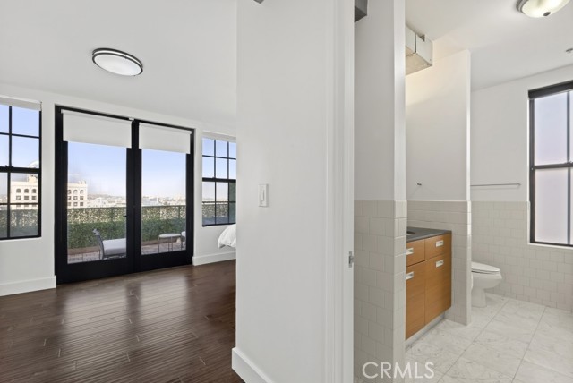 Detail Gallery Image 35 of 52 For 746 S Los Angeles St #1201,  Los Angeles,  CA 90014 - 2 Beds | 3 Baths