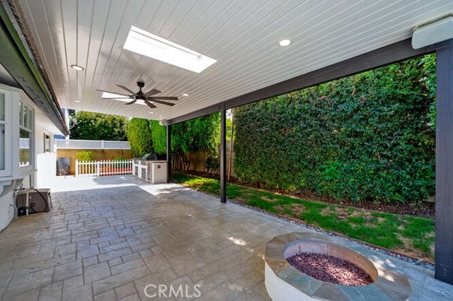 9572 Indian Wells Circle, Huntington Beach CA: https://media.crmls.org/medias/4420d502-6e17-4589-b671-7737b4565009.jpg