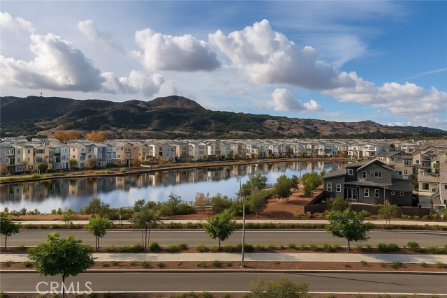 181 Moonflower Road, Rancho Mission Viejo CA: https://media.crmls.org/medias/4420e16c-158b-406a-9543-2c71ef51cfc3.jpg