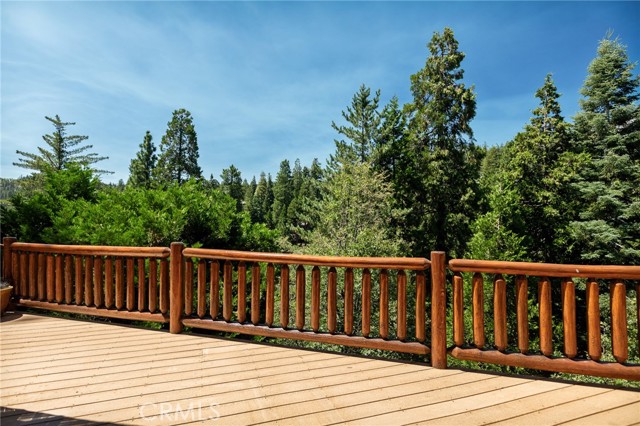 27492 Cedarwood Court, Lake Arrowhead CA: https://media.crmls.org/medias/44214c49-d141-4828-84a3-258ab1903e00.jpg