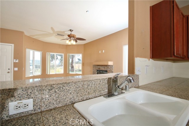 Detail Gallery Image 10 of 49 For 49552 Recuerdo Ln, Morongo Valley,  CA 92256 - 3 Beds | 2 Baths