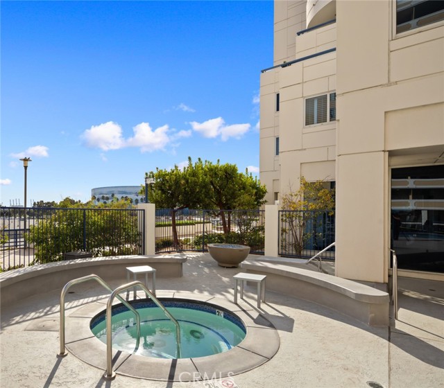 Detail Gallery Image 46 of 60 For 525 E Seaside Way #1705,  Long Beach,  CA 90802 - 2 Beds | 2 Baths