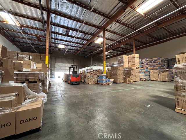 16018 Adelante Street, Irwindale, California 91702, ,Commercial Lease,For Rent,16018 Adelante Street,CRAR25065200