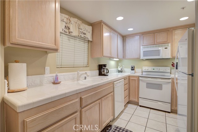 Detail Gallery Image 13 of 21 For 691 Price St #207,  Pismo Beach,  CA 93449 - 2 Beds | 2 Baths