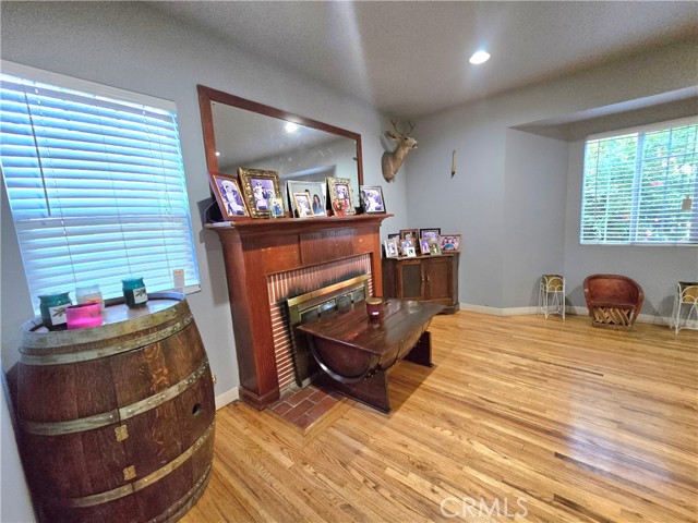 Detail Gallery Image 11 of 51 For 14023 Hubbard St, Sylmar,  CA 91342 - 7 Beds | 4 Baths