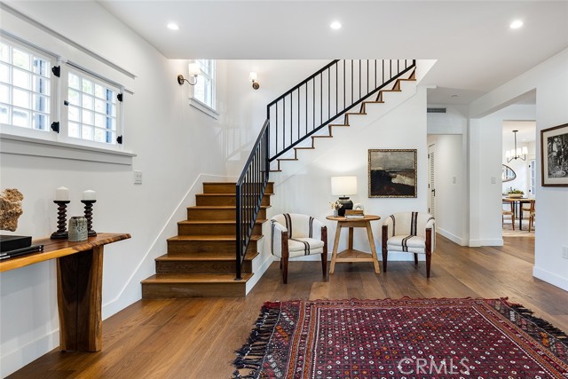 1130 Windsor Place, South Pasadena CA: https://media.crmls.org/medias/44255037-7749-47b6-8069-1c52b05f370b.jpg