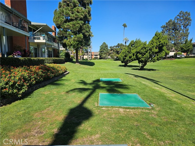 Detail Gallery Image 24 of 39 For 22619 Nadine Cir #B,  Torrance,  CA 90505 - 2 Beds | 1/1 Baths