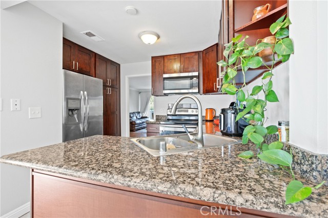 Detail Gallery Image 3 of 21 For 22416 Caminito Tecate #308,  Laguna Hills,  CA 92653 - 3 Beds | 2 Baths