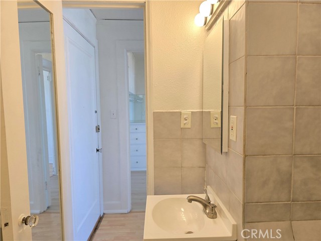 455 E Ocean Blvd, Long Beach CA: https://media.crmls.org/medias/4425d2f2-8daa-4e71-a2b1-8df8d4c18638.jpg
