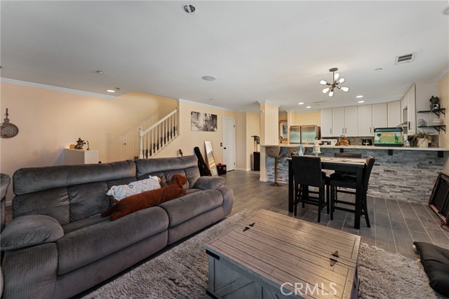 Detail Gallery Image 9 of 38 For 25840 Iris Ave #B,  Moreno Valley,  CA 92551 - 2 Beds | 2/1 Baths