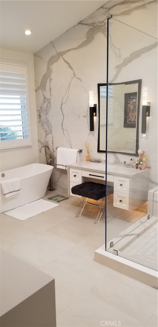 747 33rd Street, Manhattan Beach, California 90266, 5 Bedrooms Bedrooms, ,4 BathroomsBathrooms,Residential,Sold,33rd,SB22018510