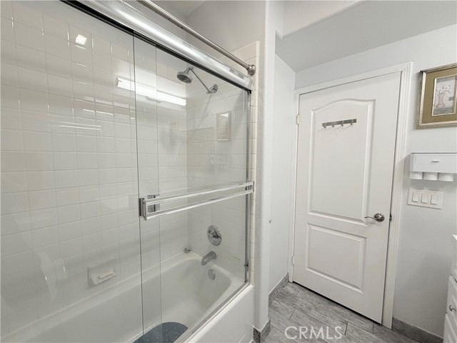 Detail Gallery Image 12 of 19 For 3401 S Bentley Ave #203,  Los Angeles,  CA 90034 - 2 Beds | 2 Baths