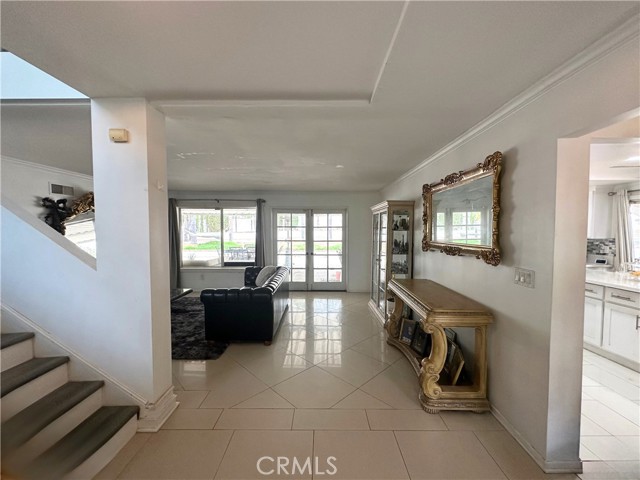 19451 Blackhawk Street, Porter Ranch CA: https://media.crmls.org/medias/4427376c-bba9-46b3-8d27-220f5daf9aeb.jpg