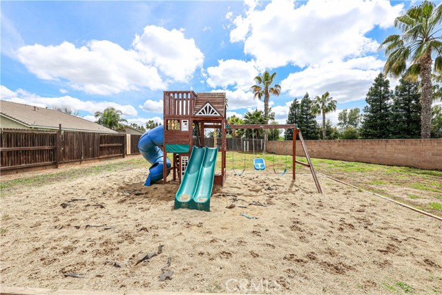 Detail Gallery Image 34 of 36 For 11463 Mirage Dr, Chowchilla,  CA 93610 - 4 Beds | 3 Baths