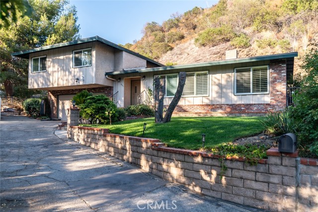 Detail Gallery Image 2 of 27 For 5271 Gould Ave, La Canada Flintridge,  CA 91011 - 3 Beds | 3 Baths